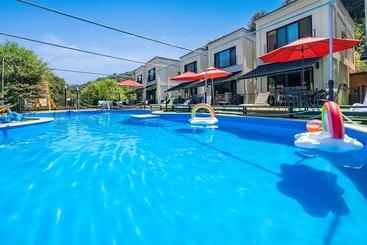 Pension (Hôtel basse catégorie) Gapyeong Belleuangjyu Aegyeonpensyeon