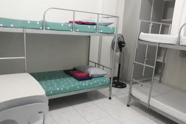 住宿加早餐  Jdl Residences Hostel