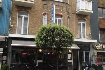 בית מלון כפרי Artiste