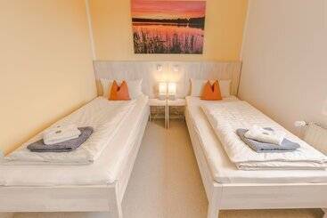 Отель Johnsburg