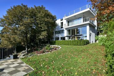 ホテル River View Apartments