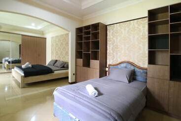 Maharani Guesthouse Tebet Syariah  Hostel