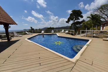 Puerto Carrillo Sunset B&b