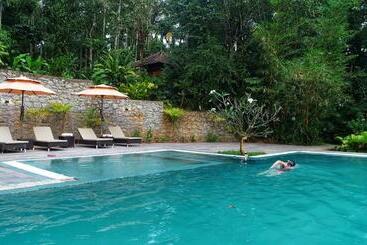 Raindrops Resorts Wayanad