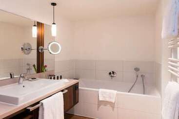 The Liberty Hotel Bremerhaven Bw Signature Collection