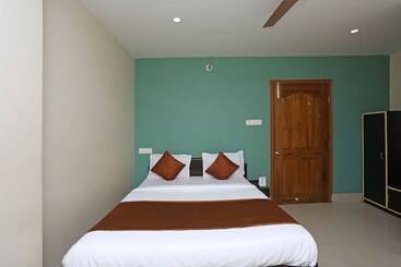 Отель Oyo 6918 Near Jagannath Temple