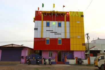 فندق Oyo 7747 Ss Residency