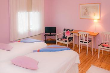 Boutique Hotel Tavis, Check In Olavinkatu 8