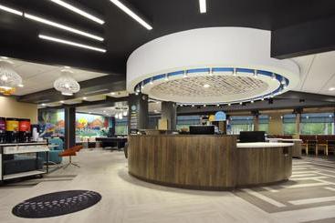 هتل Tru By Hilton Meridian