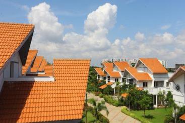 Отель Capital O Twilight Bay