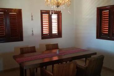 تختخواب و صبحانه Landhuis Belnem Bonaire