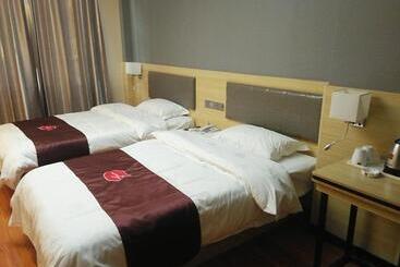 Thank Inn Chain Hotel Inner Mongolia Tongliao Horqin Dis. Tienan Kundulun Ave