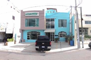 هاستل Hostal Bucerias