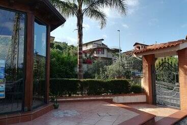 Bed and Breakfast La Collina Capo D Orlando