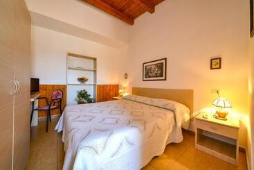 تختخواب و صبحانه L'antico Carrettiere