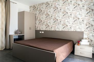 تختخواب و صبحانه Regina's Home