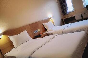 בית מלון כפרי 7days Inn Nanjing Gaochun Bus Station