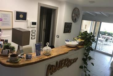 فندق Albergo Aduepassi & Servizio Bike Shuttle