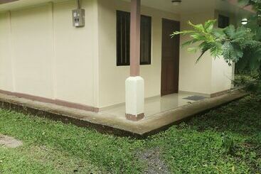 فندق Cabinas Vista Miravalles