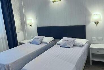 Отель Lungomare