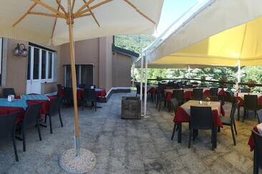 בית מלון כפרי La Sorgente