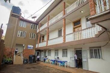 هتل Town Lodge Tororo