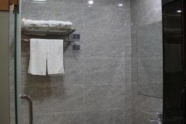 Thank Inn Chain Hotel Hubei Huanggang Huangzhou District Qingzhuanhu Road