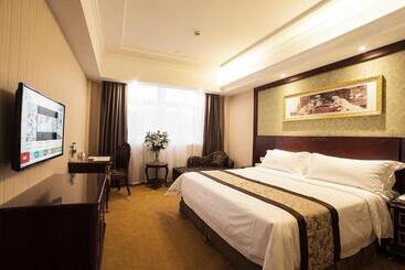 Vienna Hotel Shipu Yugang