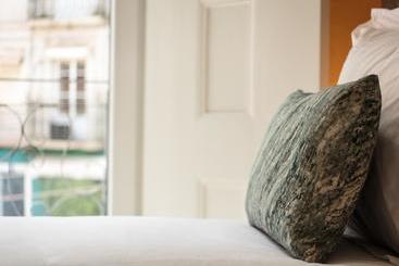 هتل Dear Lisbon - Living House