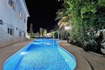 فندق Silver Village Residence