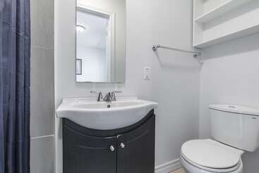 مسافرخانه Yiju Guest House