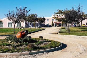 בית מלון כפרי Agri Resort Agorà