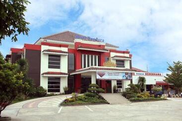 فندق Bandara Syariah