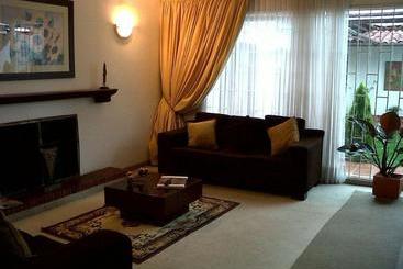 酒店 Balmoral Casa & Boutique