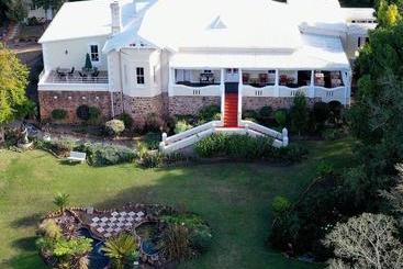 בית מלון כפרי Braeside Guest House  Adults Only