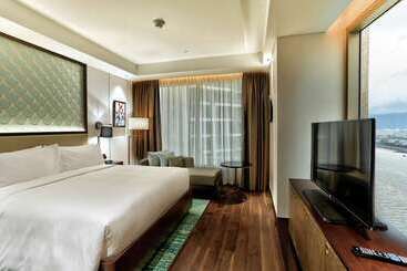 هتل Hilton Da Nang
