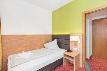 هتل Rössl By Skinetworks