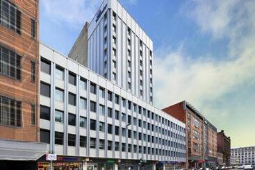 ホテル Travelodge Glasgow Queen Street