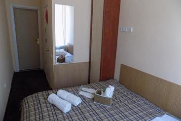 Bed and Breakfast Mini Hotel RePost