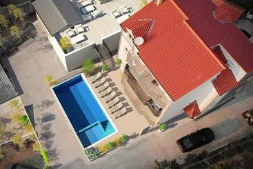 酒店 Apartments Ante