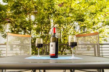 Отель Cluj Business Class