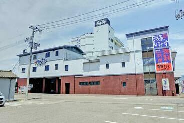 Отель Kaifutei Teradomari Nihonkai