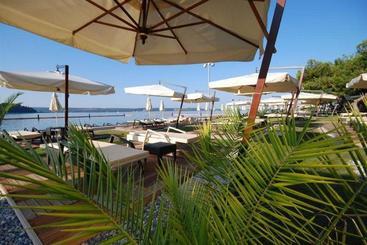 Отель Life Class Resort