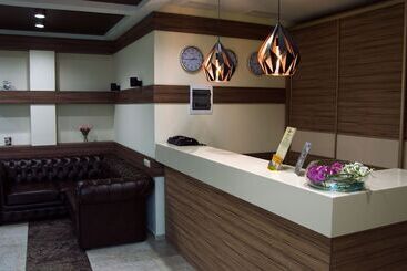 酒店 Marton Osharskaya