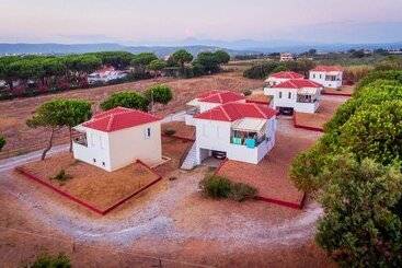 דירה Romanos Beach Villas