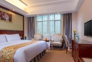 Vienna Hotel Guangzhou Airport 2