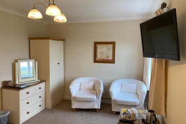 مبيت وإفطار Ardmore House