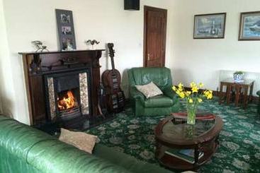 민박 Moloney House