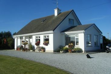 Cush Bed And Breakfast