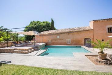 בית מלון כפרי Can Mir